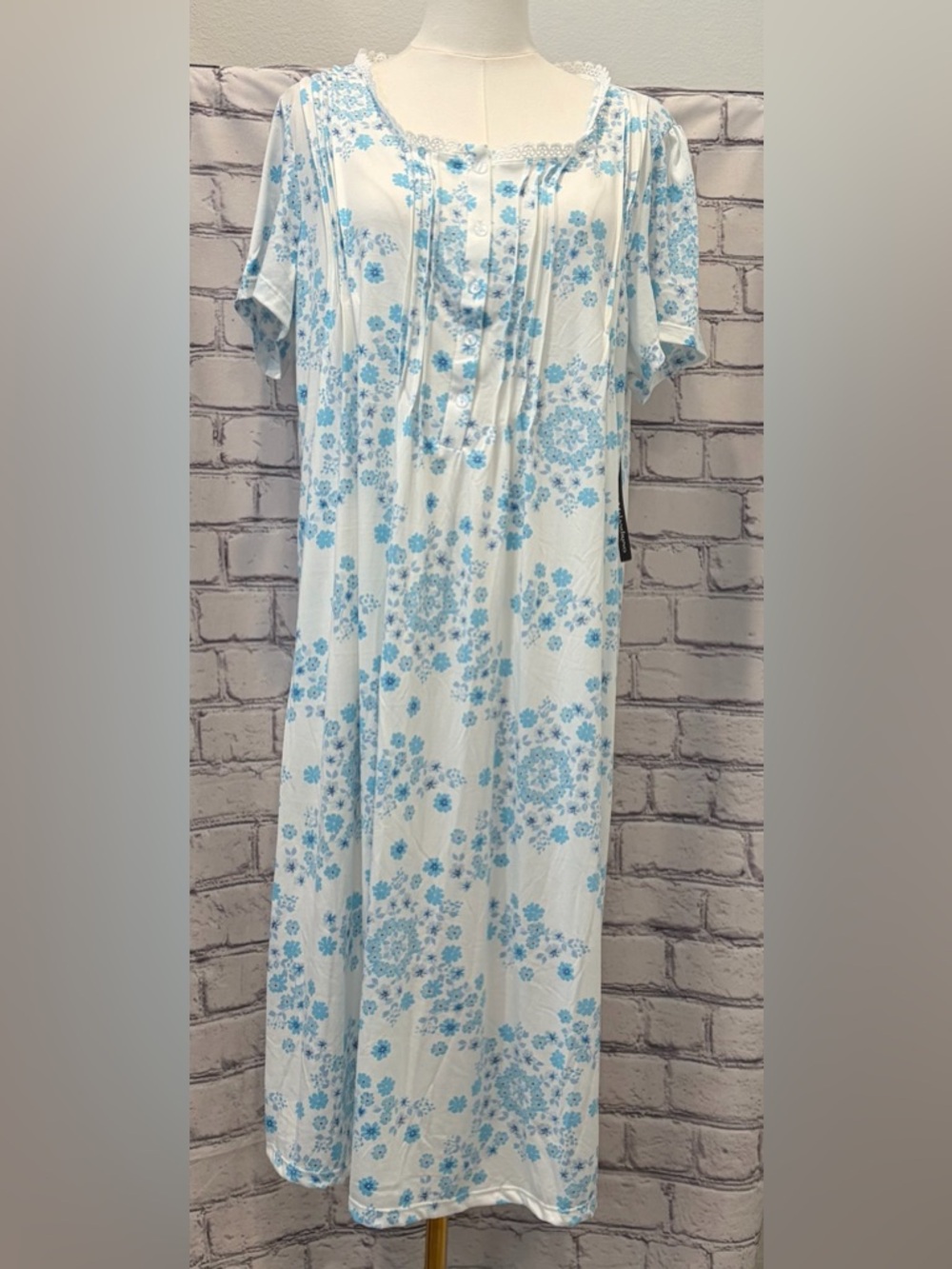 Catherine Malandrino:XL Women  Lace- Trim Light Blue Floral Nightgown